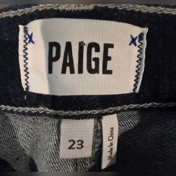 PAIGE Jax Knee Bermuda Denim Shorts Size 23 - Picture 6 of 8
